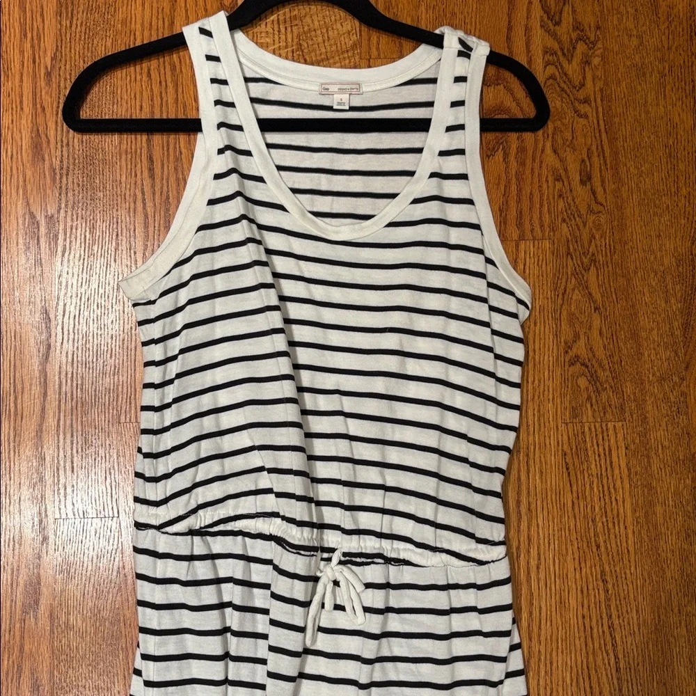 Gap Woman’s White and Black Striped Maxi Dress Size S